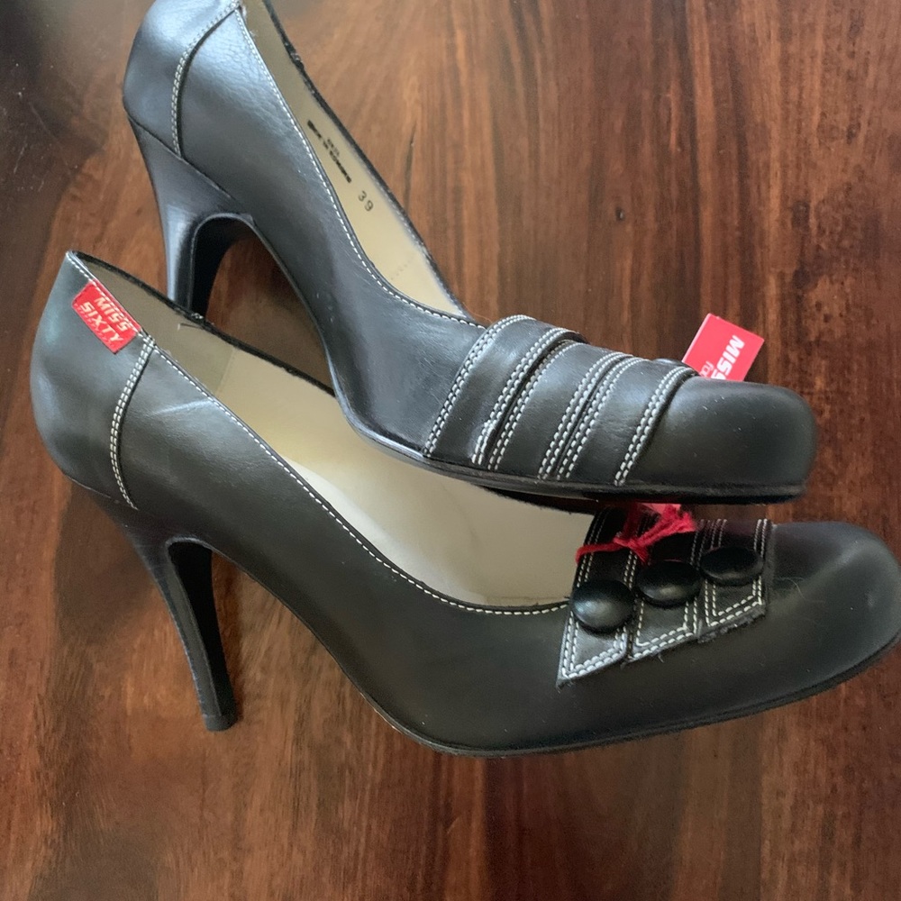 MS SIXTY Ladies Heels. Leather upper, black. Sz 39 (8.0 US)